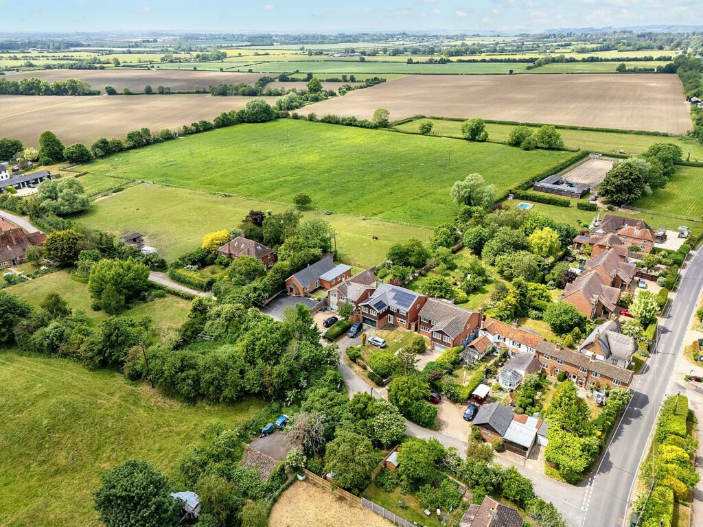 Moreton Lane, Bishopstone, HP17