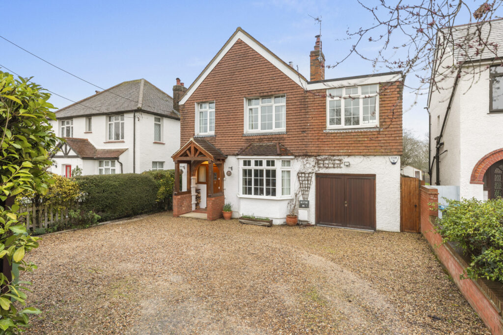 Wendover Road, Stoke Mandeville, HP22