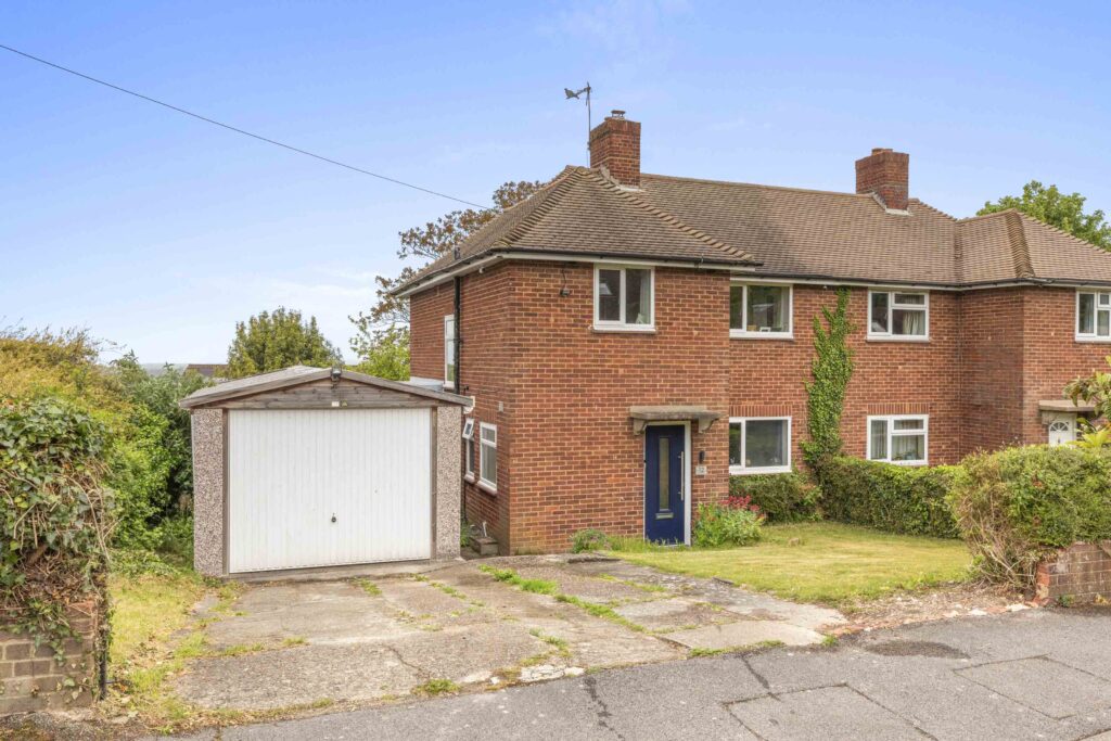 Hawthorn Road, Princes Risborough, HP27