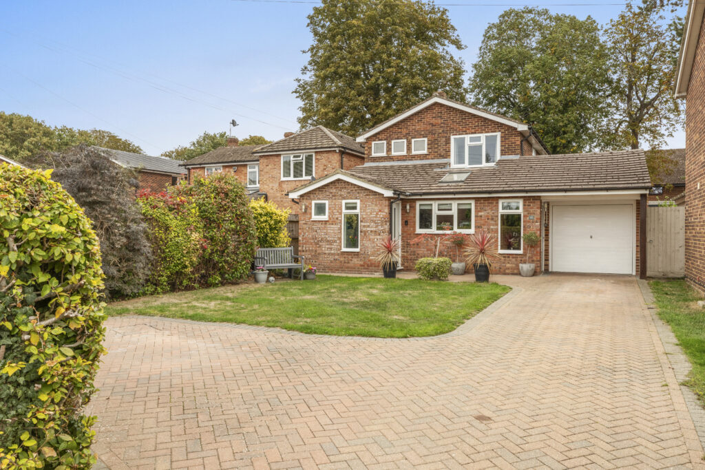 Yolsum Close, Haddenham, HP17