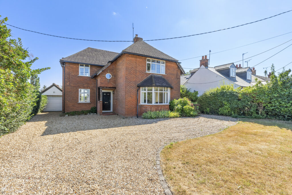 Wendover Road, Stoke Mandeville, HP22