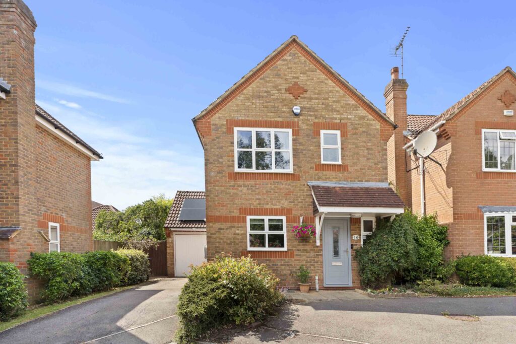 Lyndon Gardens, High Wycombe, HP13