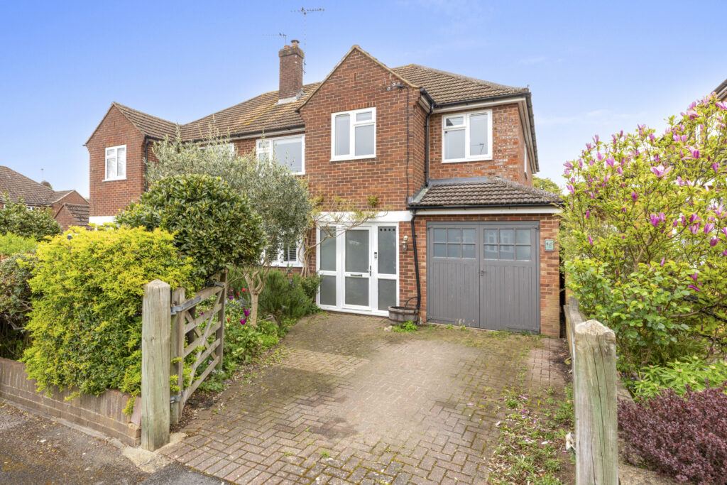 Chiltern Close, Princes Risborough, HP27