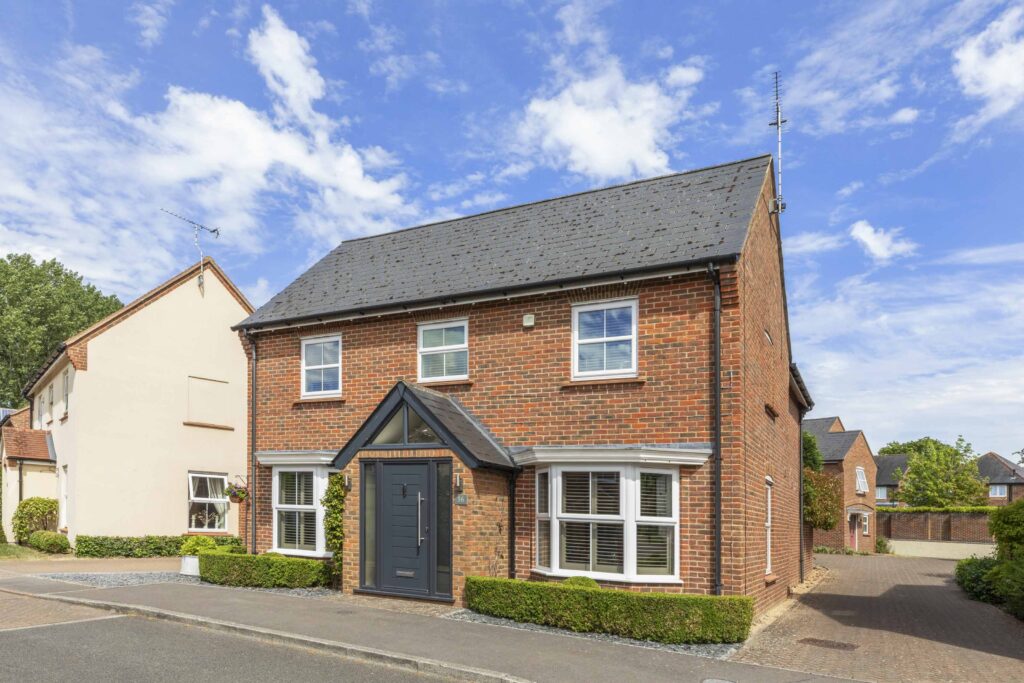 St. Dunstans Close, Monks Risborough, HP27