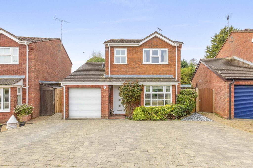 Willow Way, Princes Risborough, HP27