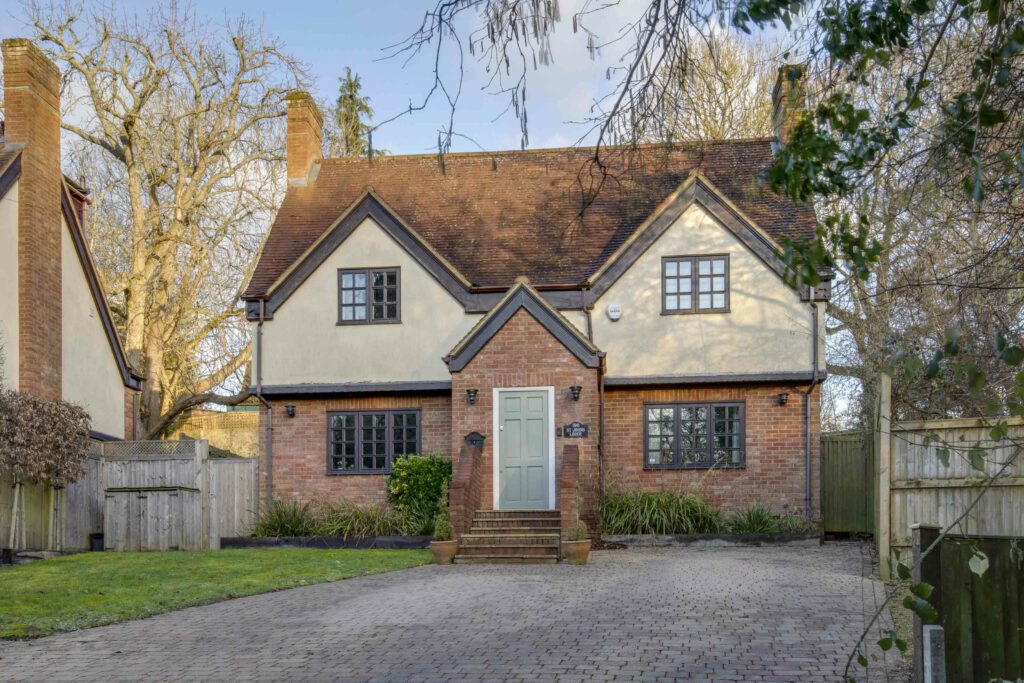 Amersham Road, High Wycombe, HP13