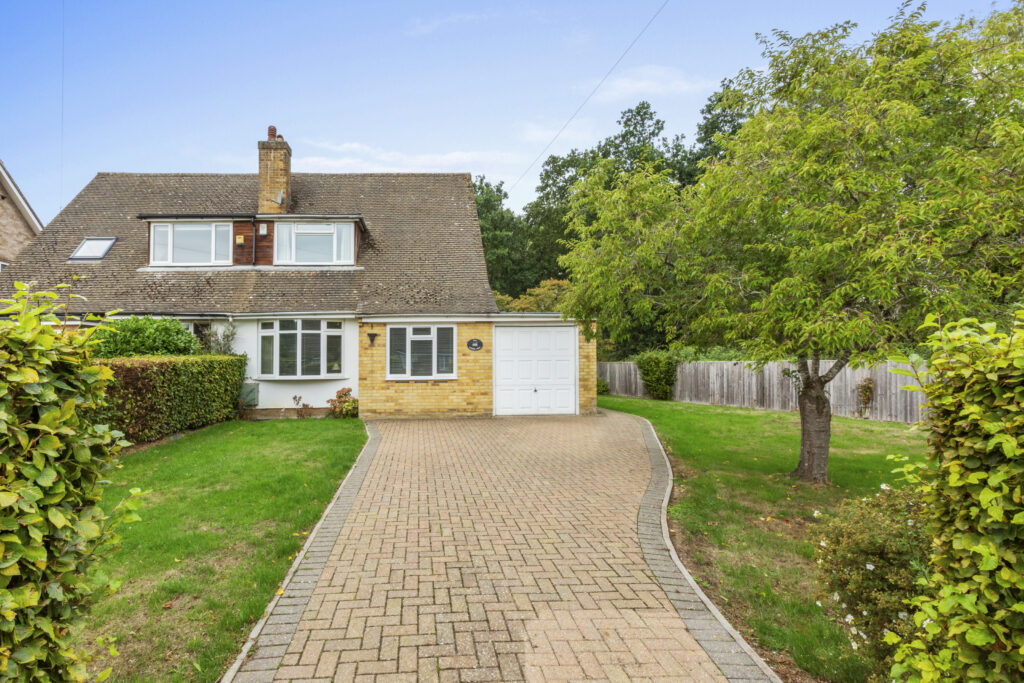 Albury View, Tiddington, OX9