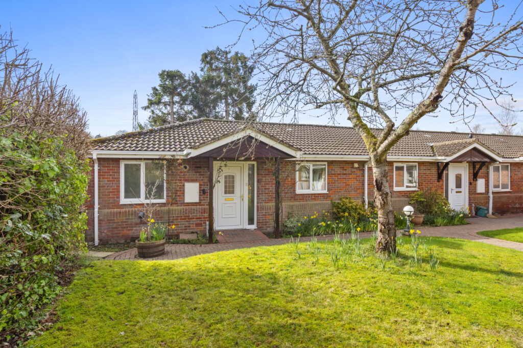 Dobbins Lane, Wendover, HP22