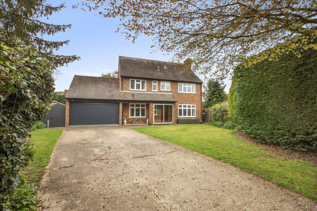 Yew Tree Close, Stoke Mandeville, HP22