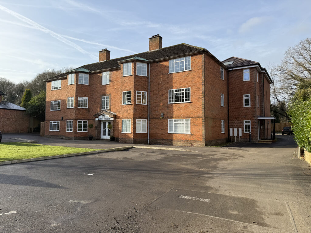 Amersham Road, Beaconsfield, HP9