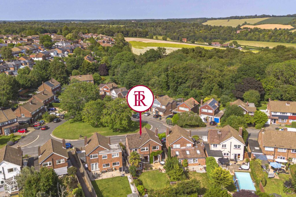 24 Hithercroft Road, Downley, High Wycombe, Buckinghamshire, HP13 5LS