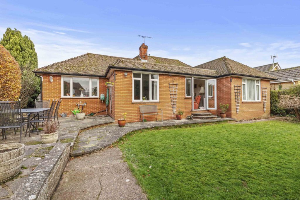 Howard Crescent, Seer Green, HP9