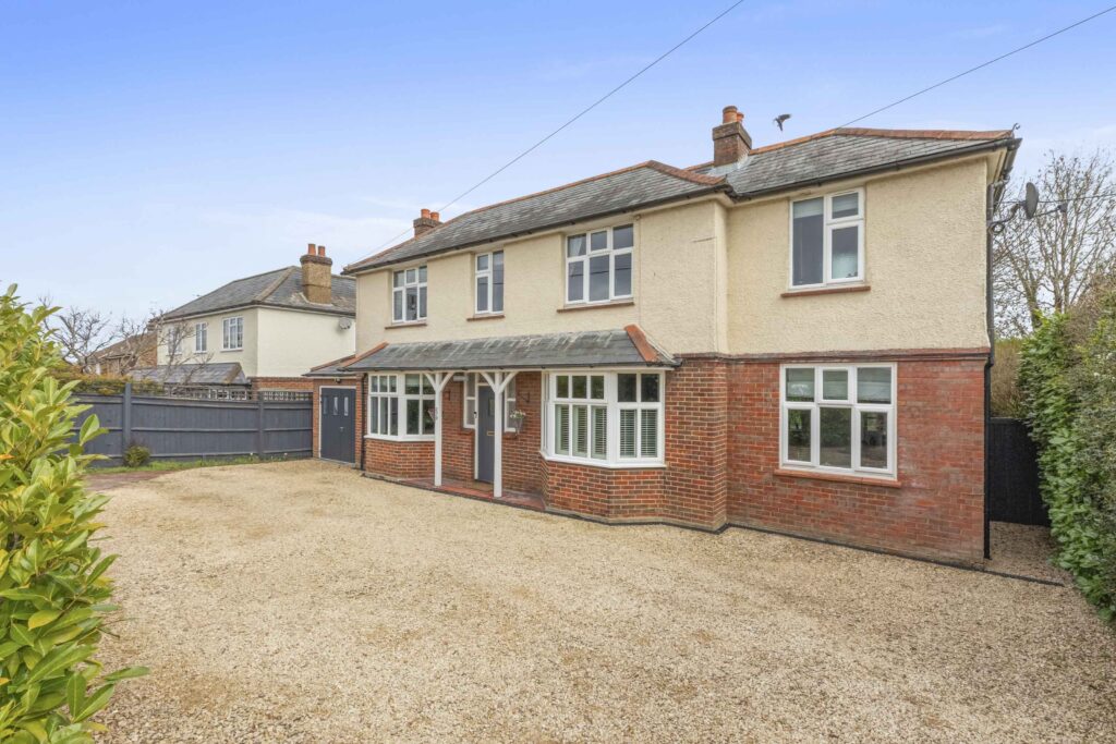 Main Road, Naphill, HP14