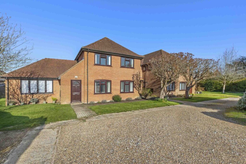 Main Road, Naphill, HP14