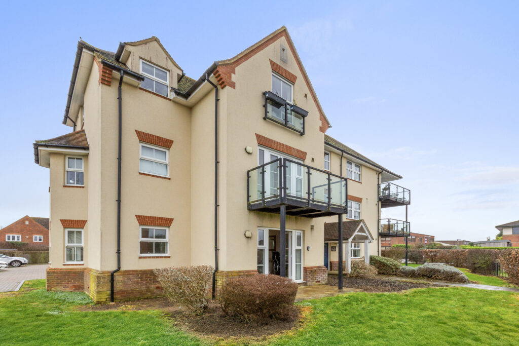 Wirethorn Furlong, Haddenham, HP17