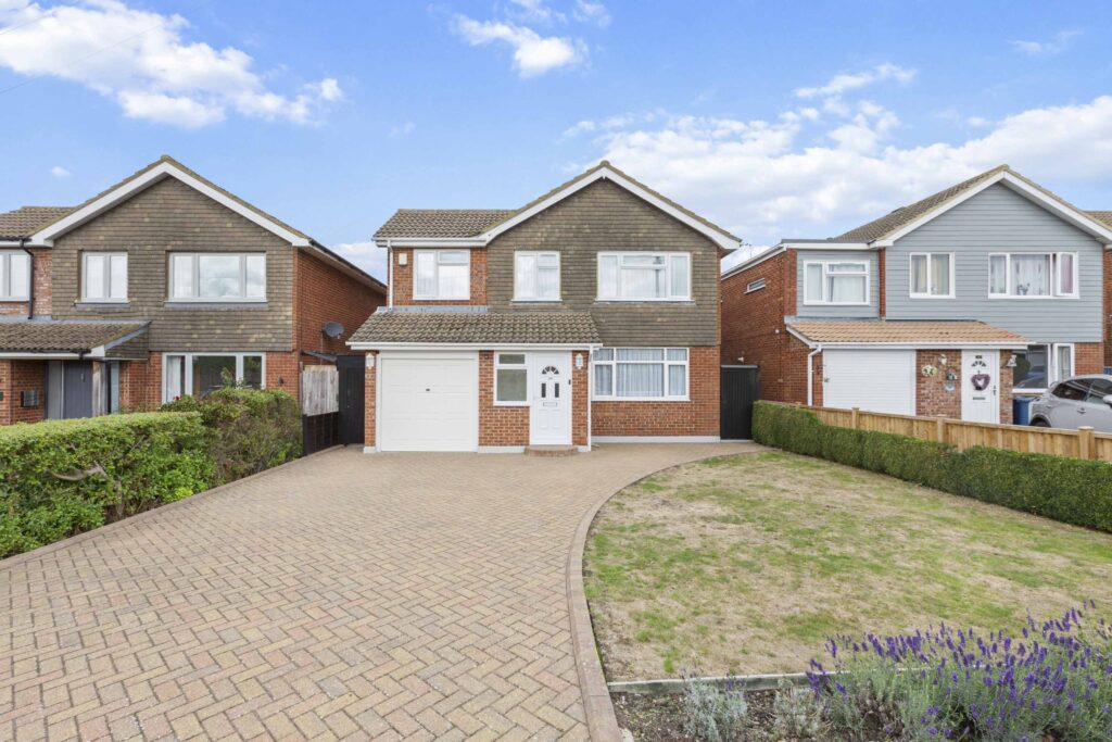 Little Ham Lane, Monks Risborough, HP27