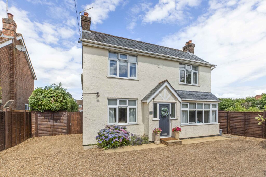 Beech Tree Road, Holmer Green, HP15