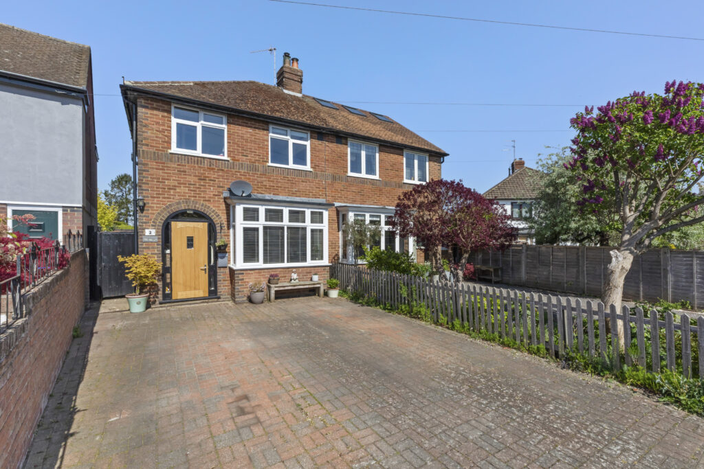 Grenville Avenue, Wendover, HP22