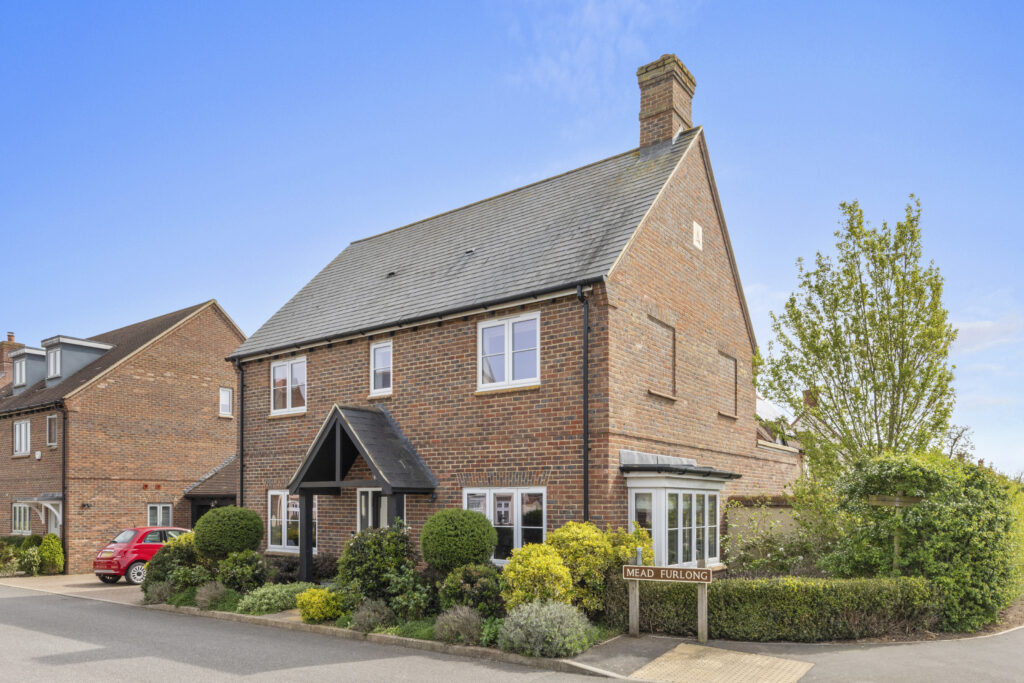 Mead Furlong, Haddenham, HP17