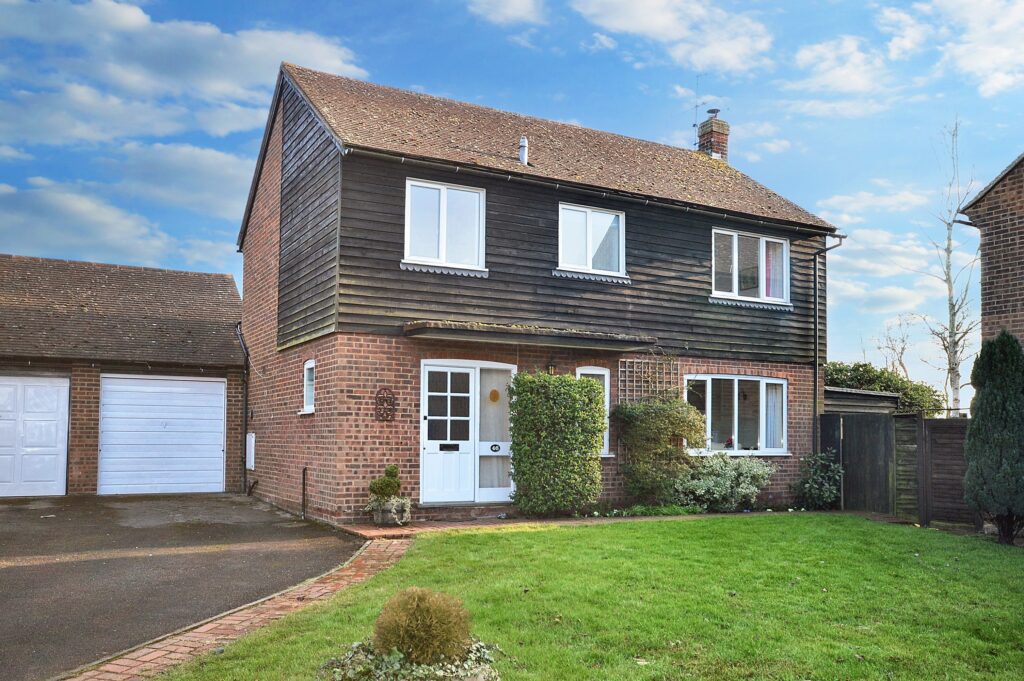 Ligo Avenue, Stoke Mandeville, HP22