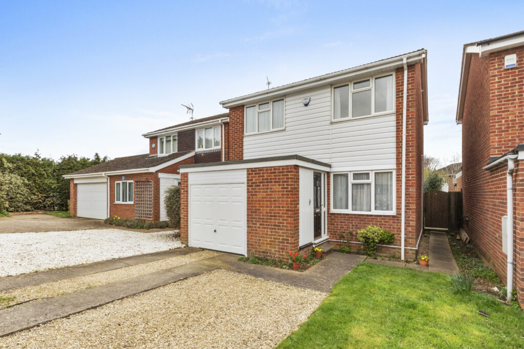 Cromwell Avenue, Thame, OX9