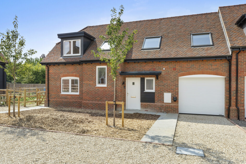 Old Nursery Place, Askett, HP27