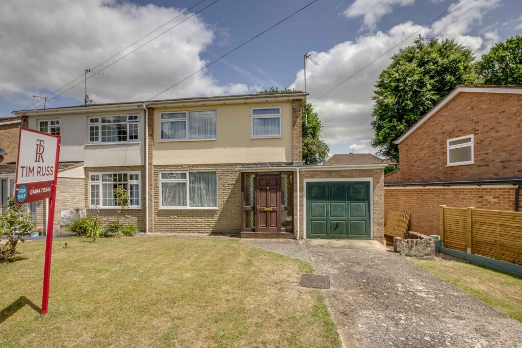 Russell Close, Penn, HP10