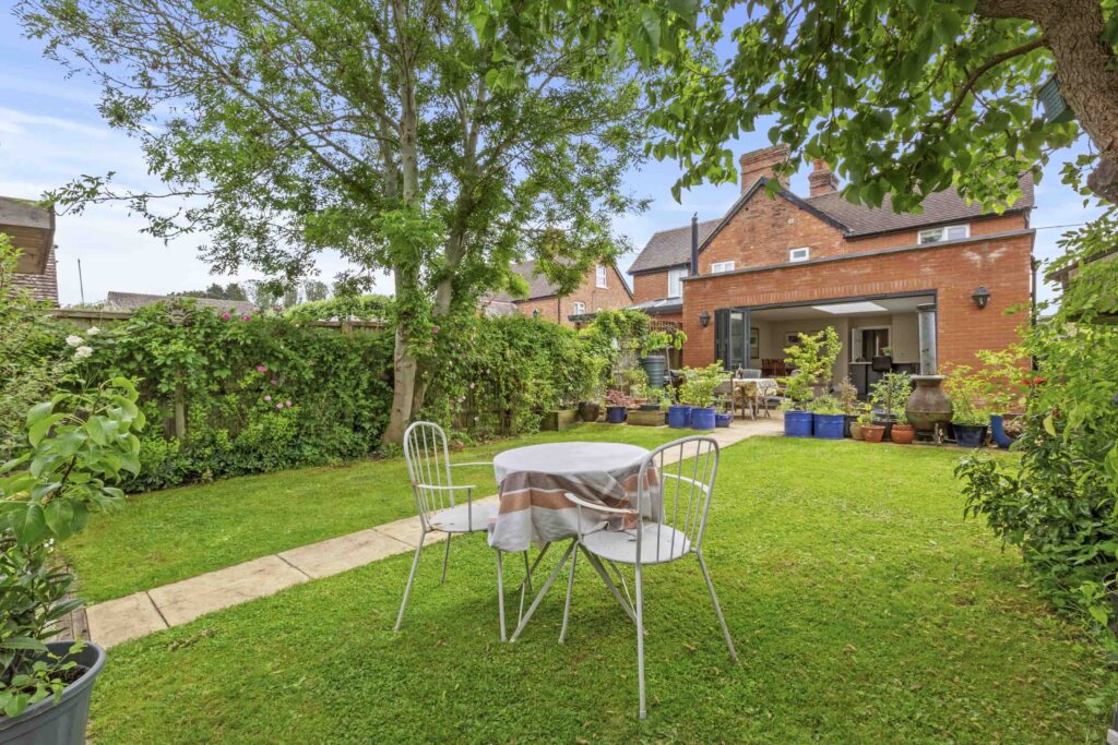 Thame Road, Longwick, HP27