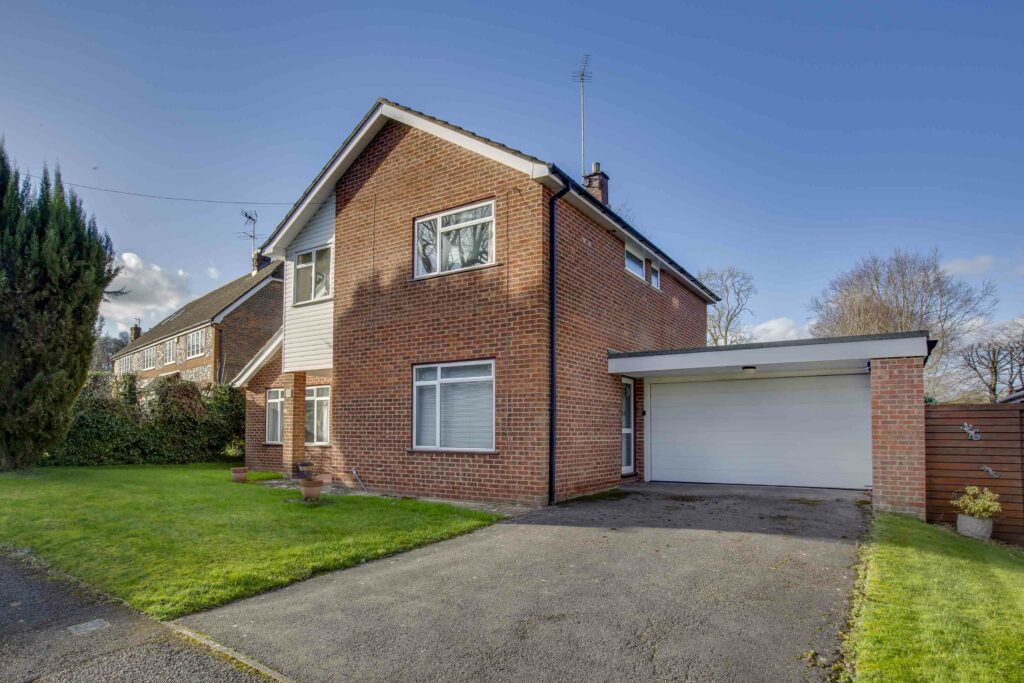 Willow Chase, Hazlemere, HP15