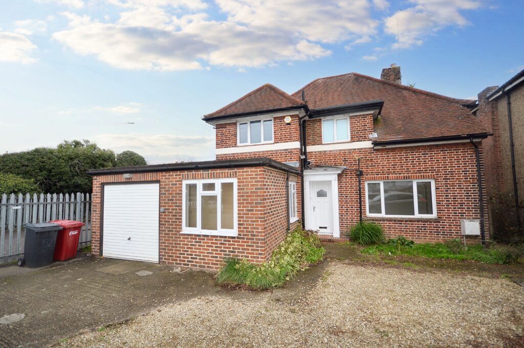 Montem Lane, Slough, SL1