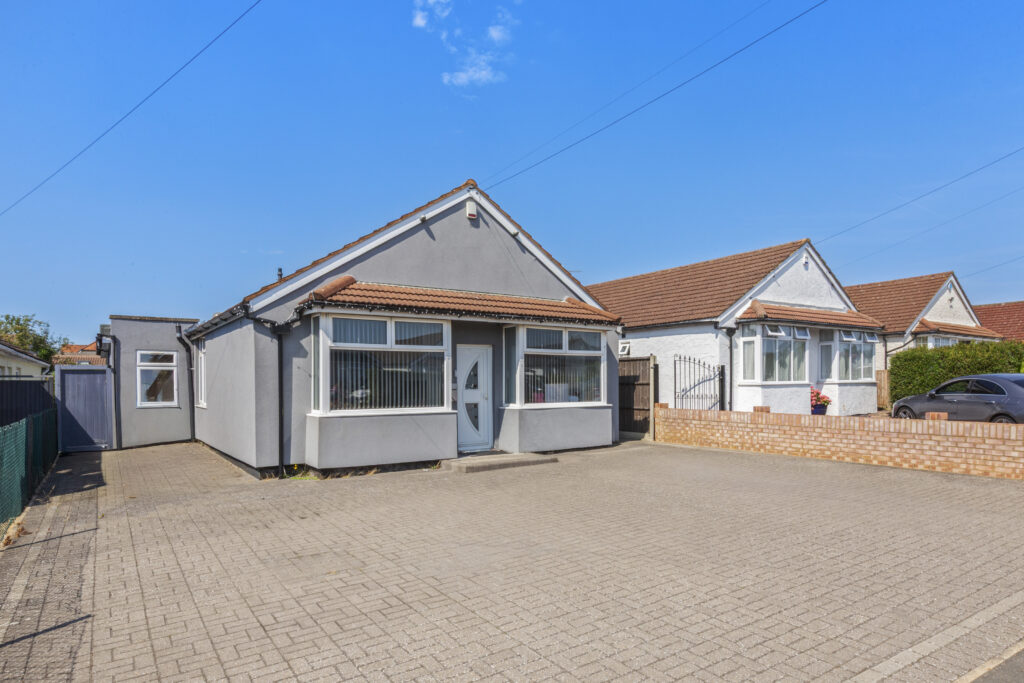 Royston Way, Slough, SL1