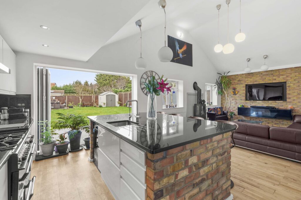 Royston Way, Slough, SL1