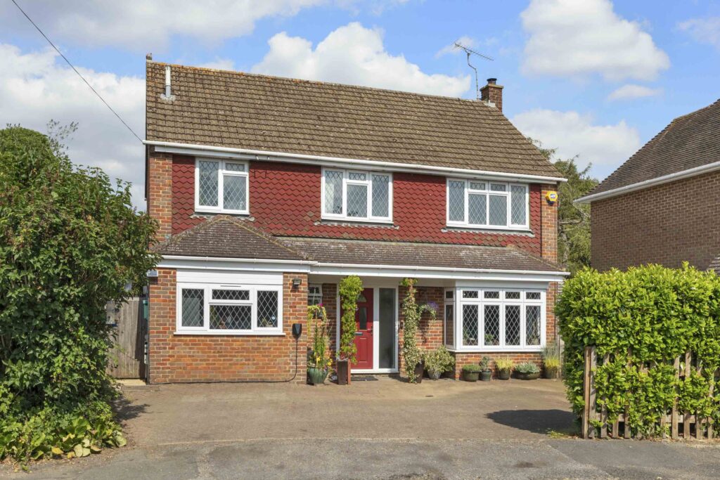 Copners Drive, Holmer Green, HP15