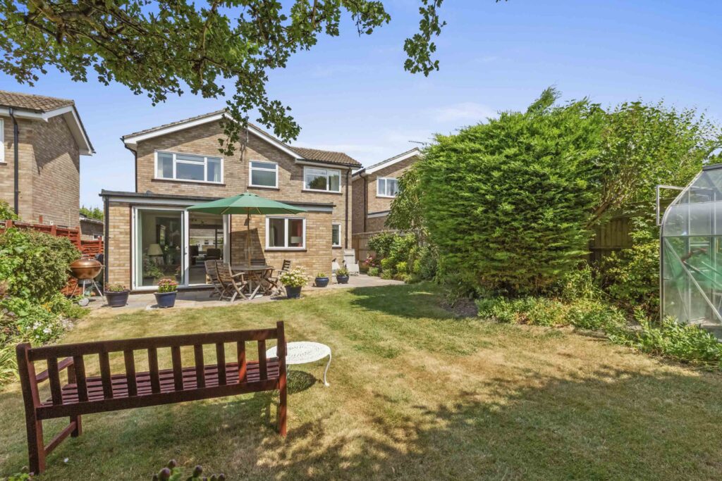 Dovecote Close, Princes Risborough, HP27