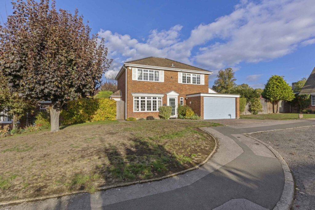 Kings Oak Close, Monks Risborough, HP27