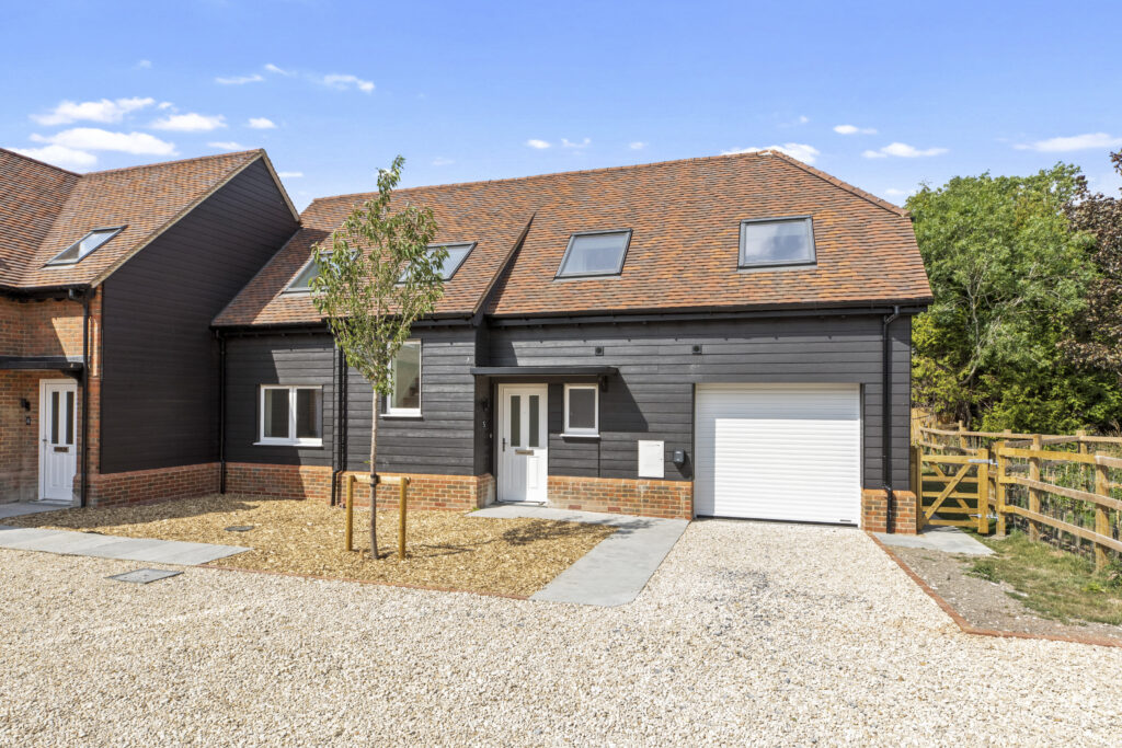 Old Nursery Place, Askett, HP27