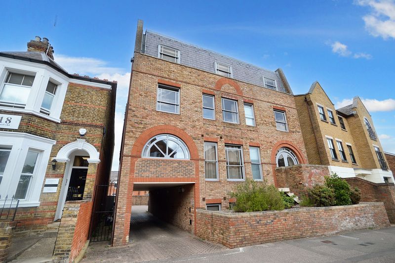 St. Leonards Road, Windsor, SL4