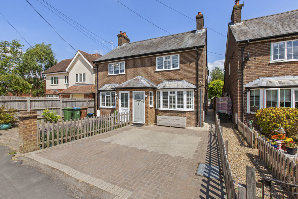 Dobbins Lane, Wendover, HP22