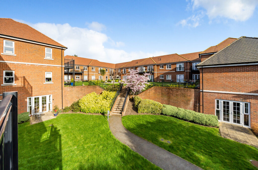 Eaves Court, Princes Risborough, HP27
