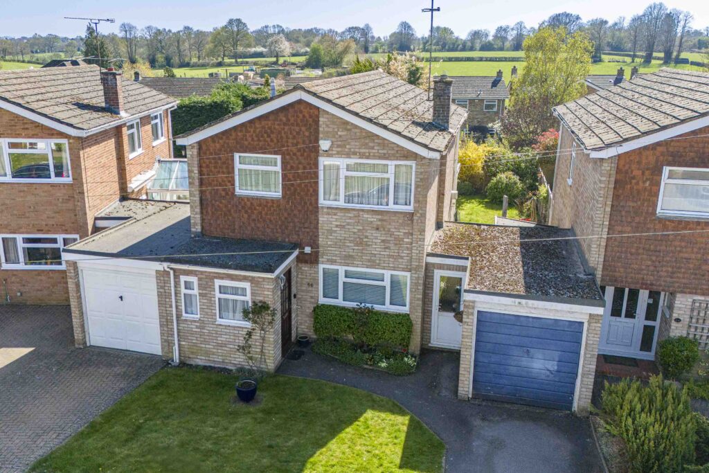 St. Margarets Grove, Great Kingshill, HP15