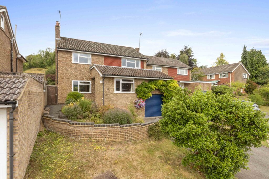 Burnham Road, Hughenden Valley, HP14