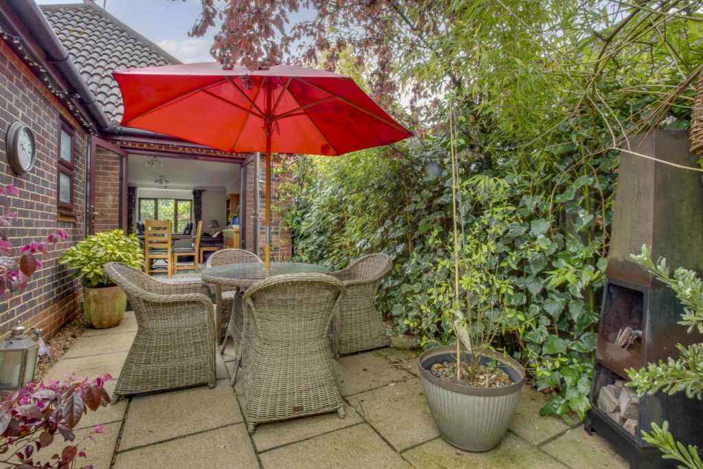 204 Kingsmead Road, High Wycombe, HP11