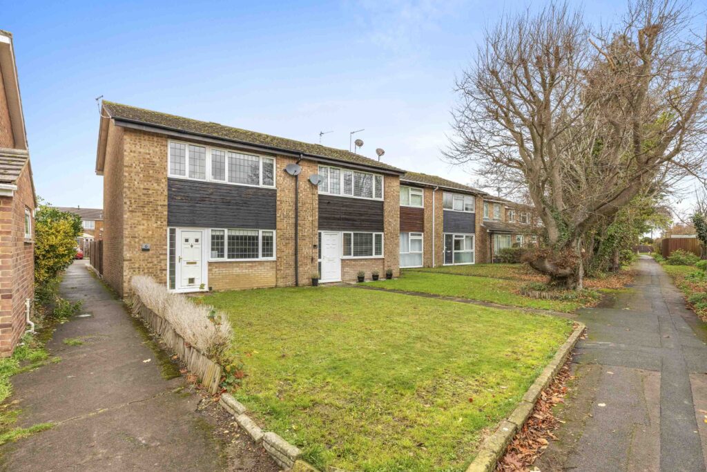 Oakengrove Lane, Hazlemere, HP15