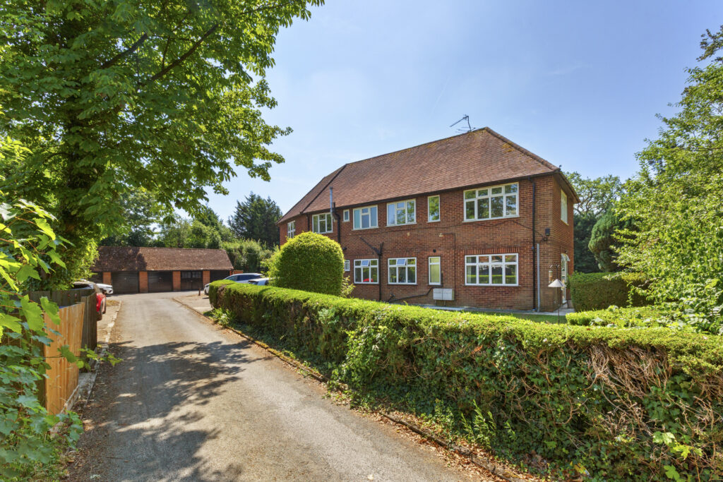 St. Anthonys Court, Beaconsfield, HP9