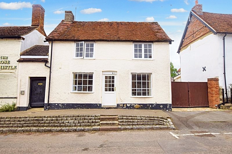 Flat 1. 4 Station Road HP17 8AJ