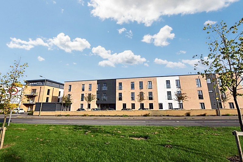 Angus Court, Thame, OX9