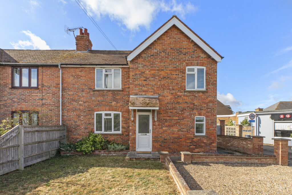 Wellington Street, Thame, OX9