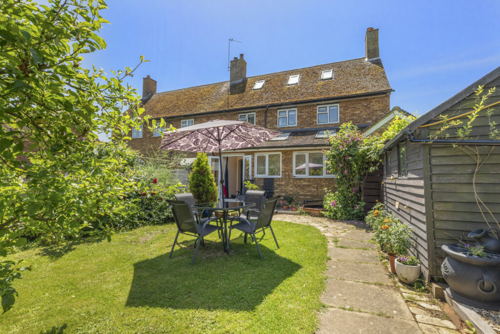 Chestnut View, Chilton Road, HP18