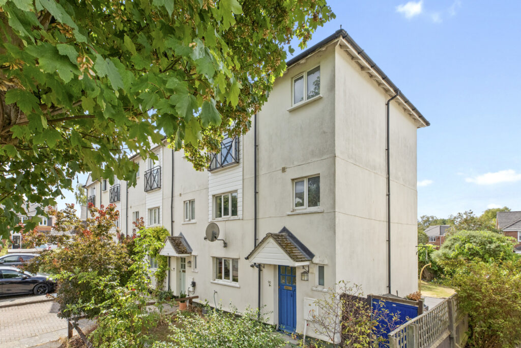 Longcroft Avenue, Wendover, HP22