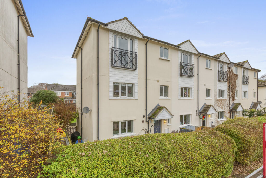 Longcroft Avenue, Wendover, HP22